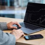 Percaya Diri atau Terlalu Percaya Diri? 10 Perbedaan yang Mengubah Segalanya